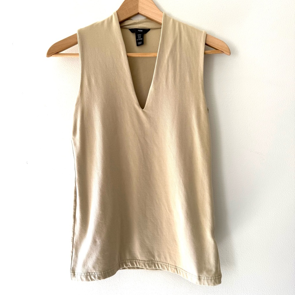 H&M Beige Cream V-Neck Tank Top